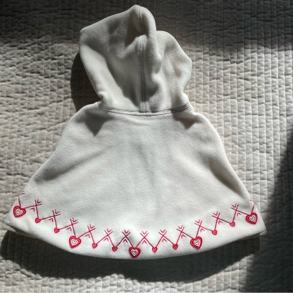 Red & White Snowflake & Heart Embroidered Button Winter Fleece Hooded Cape - Picture 5 of 9